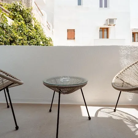 Elvirtus * Naxos City